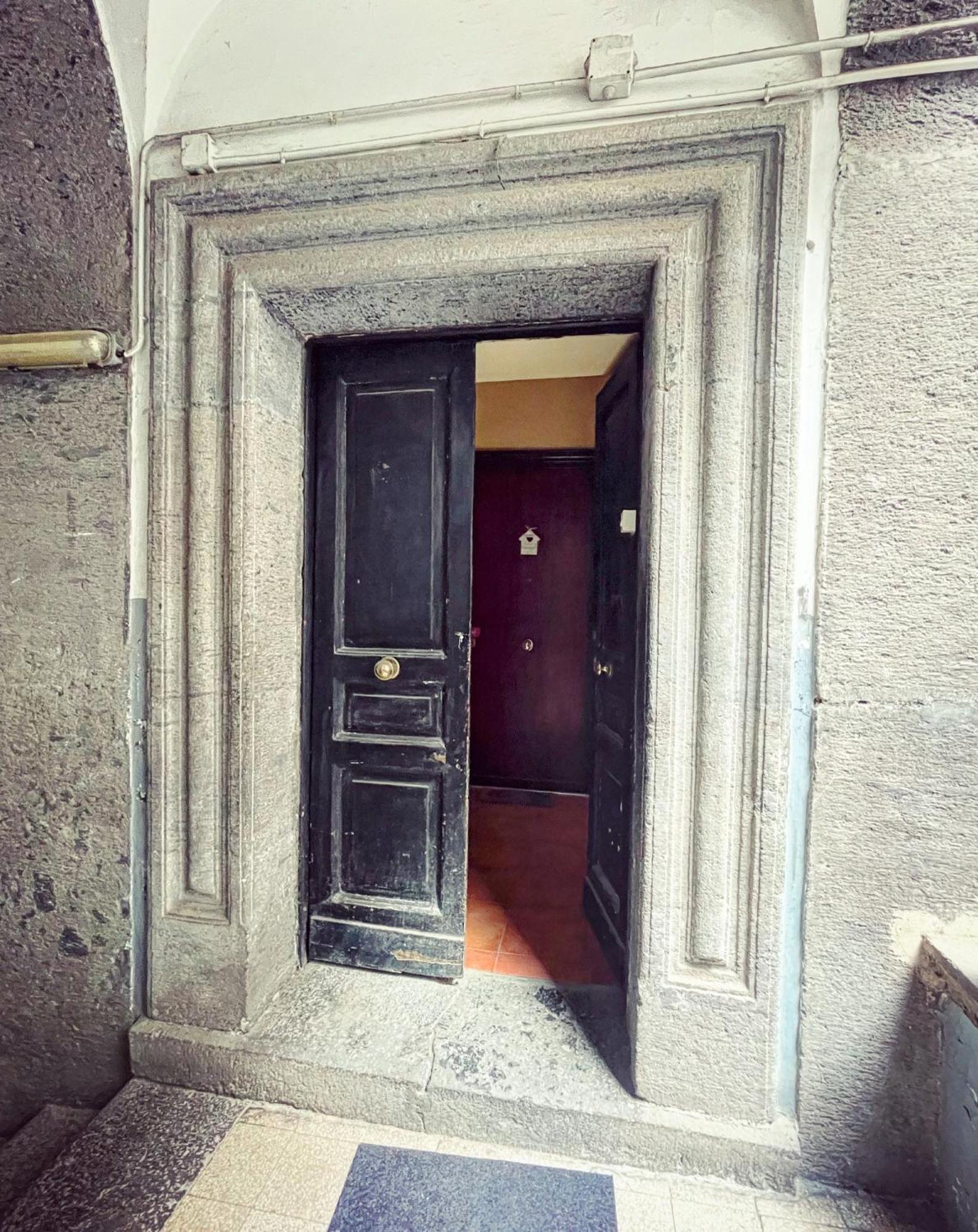 14 Fourteen Apartment Napoli Bagian luar foto
