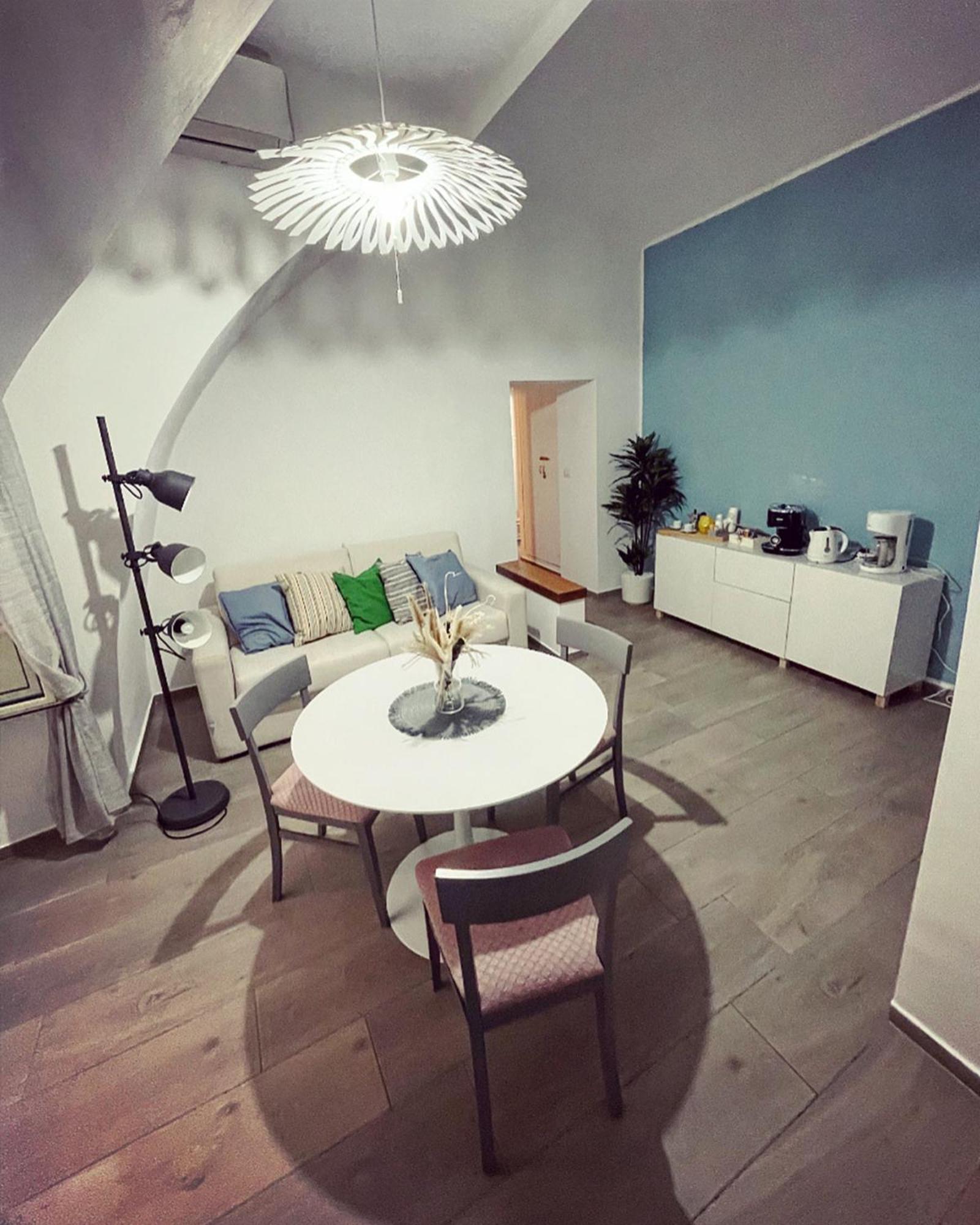 14 Fourteen Apartment Napoli Bagian luar foto